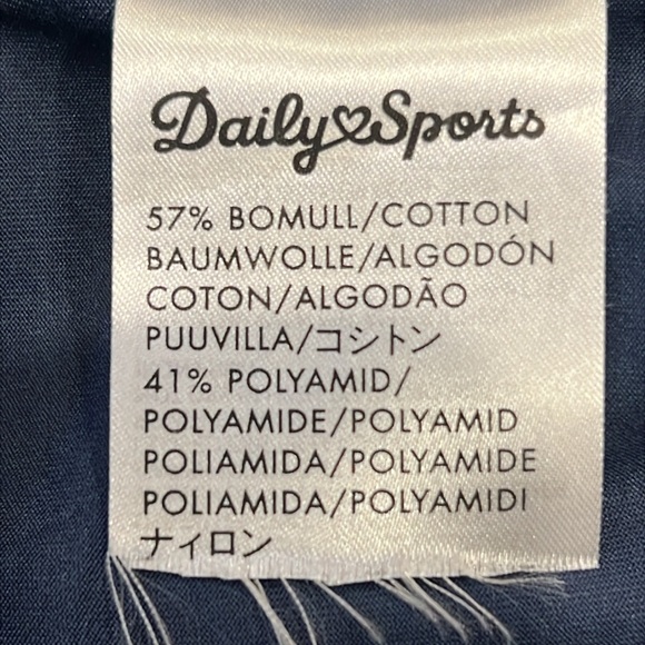 Daily Sports Striped Blue Button-Front Skort Golf Tennis Size 2 Born in Sweden - Picture 13 of 15